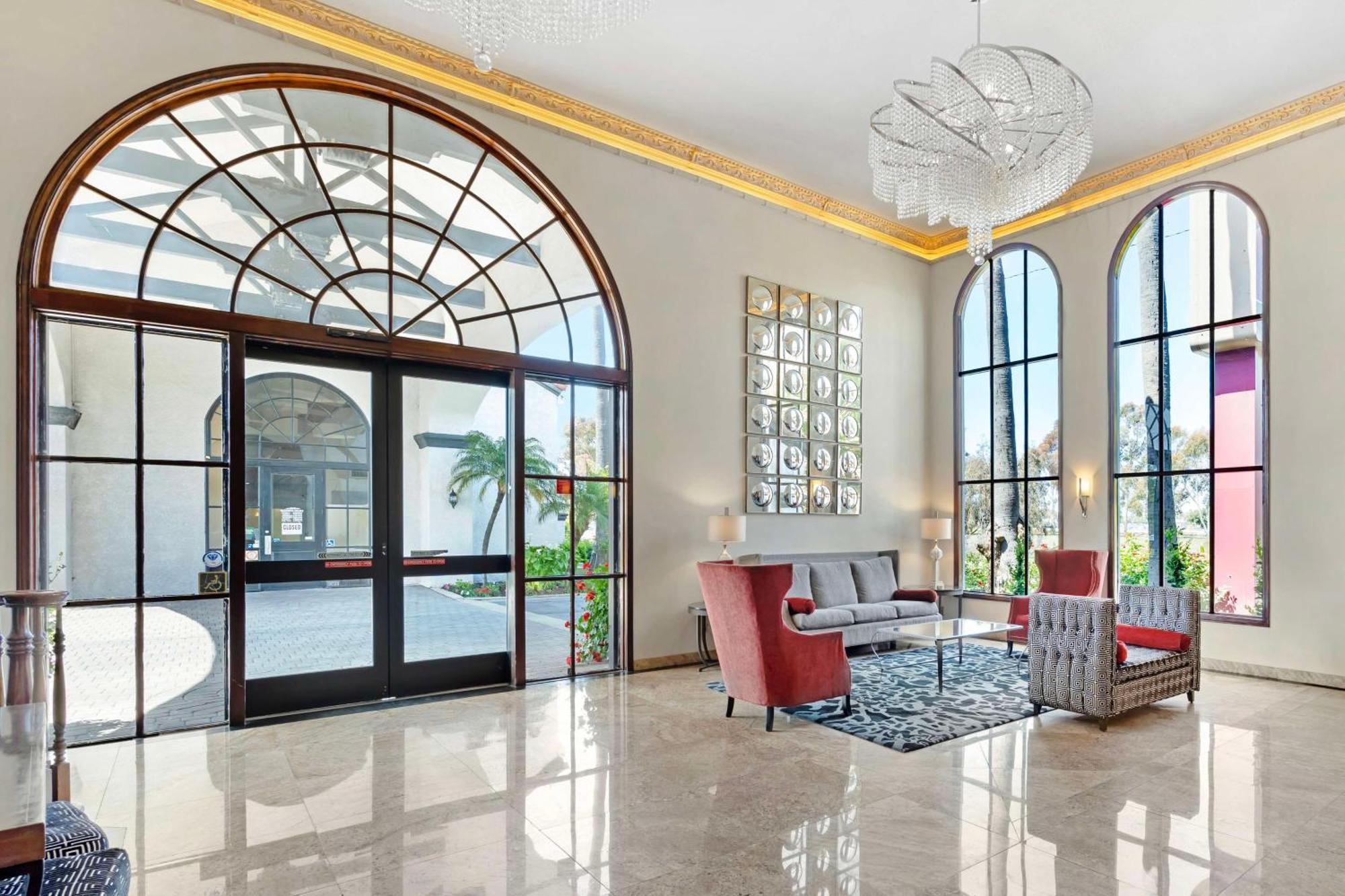 Best Western Plus Newport Mesa Inn Costa Mesa Ngoại thất bức ảnh