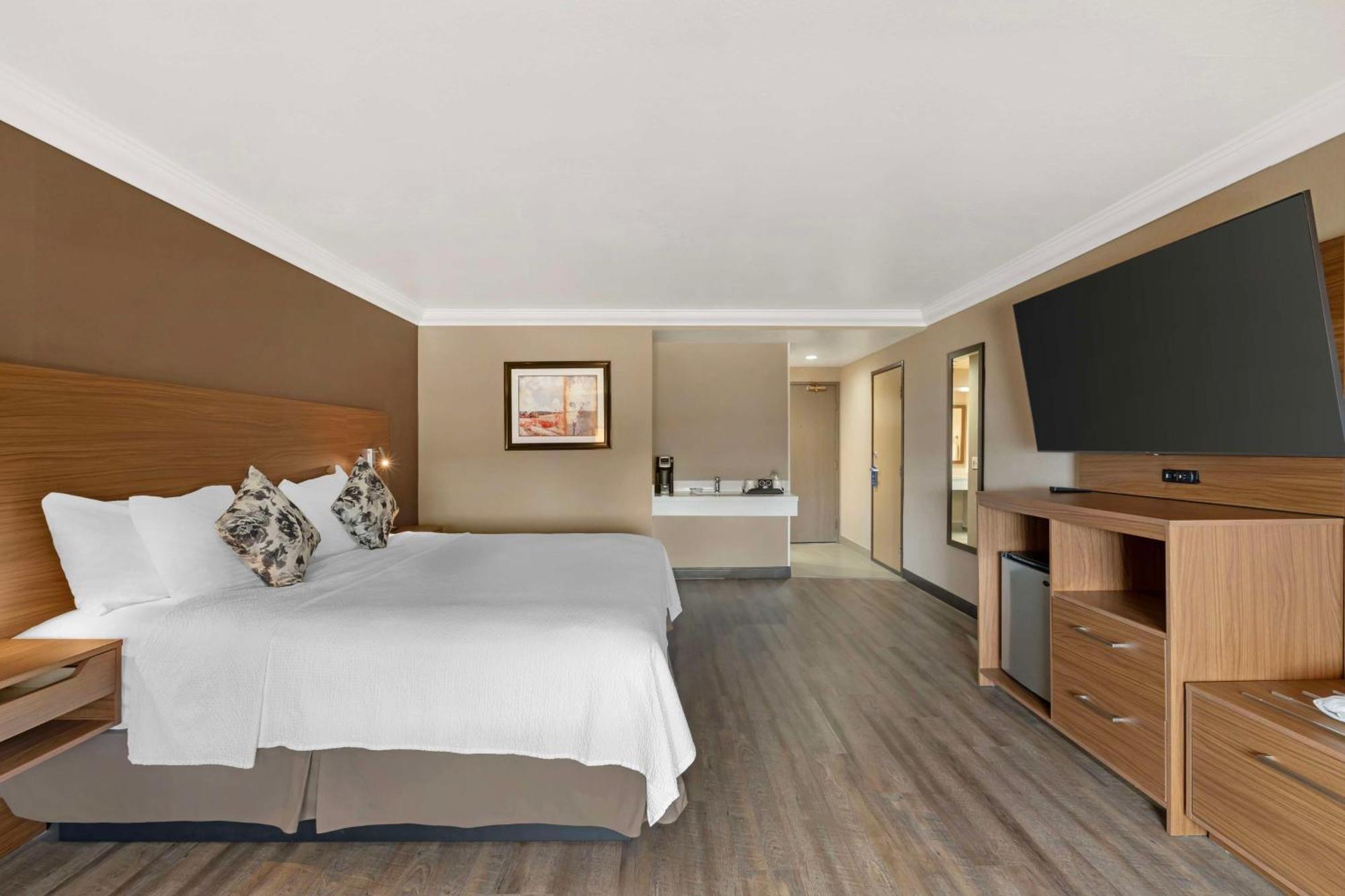 Best Western Plus Newport Mesa Inn Costa Mesa Ngoại thất bức ảnh