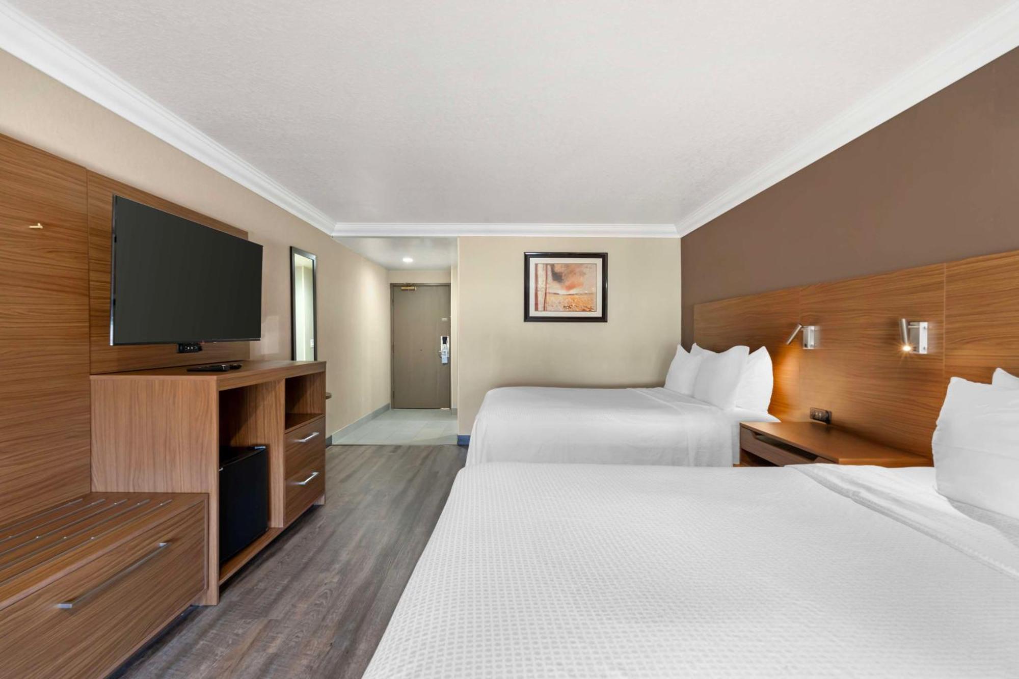 Best Western Plus Newport Mesa Inn Costa Mesa Ngoại thất bức ảnh
