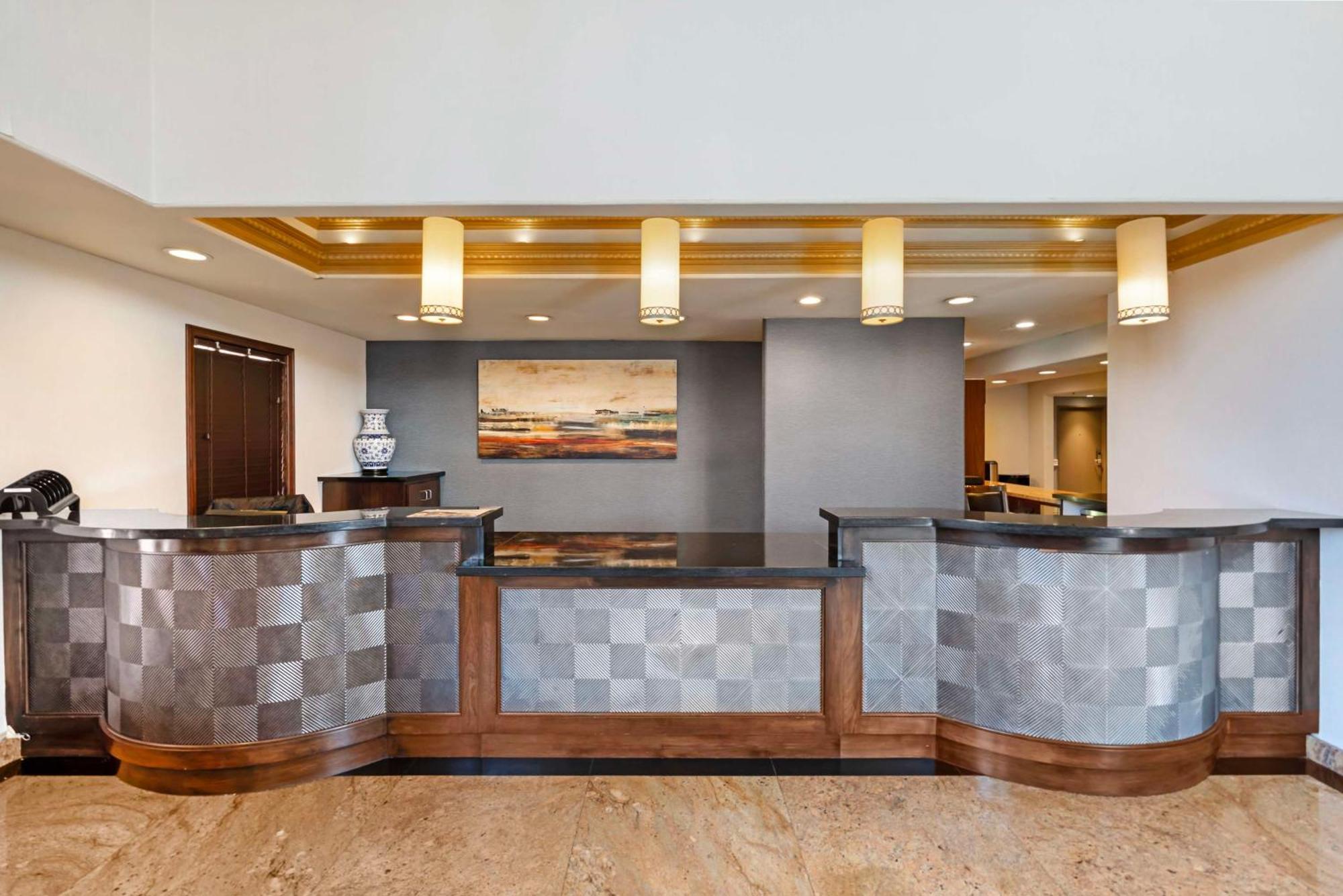Best Western Plus Newport Mesa Inn Costa Mesa Ngoại thất bức ảnh