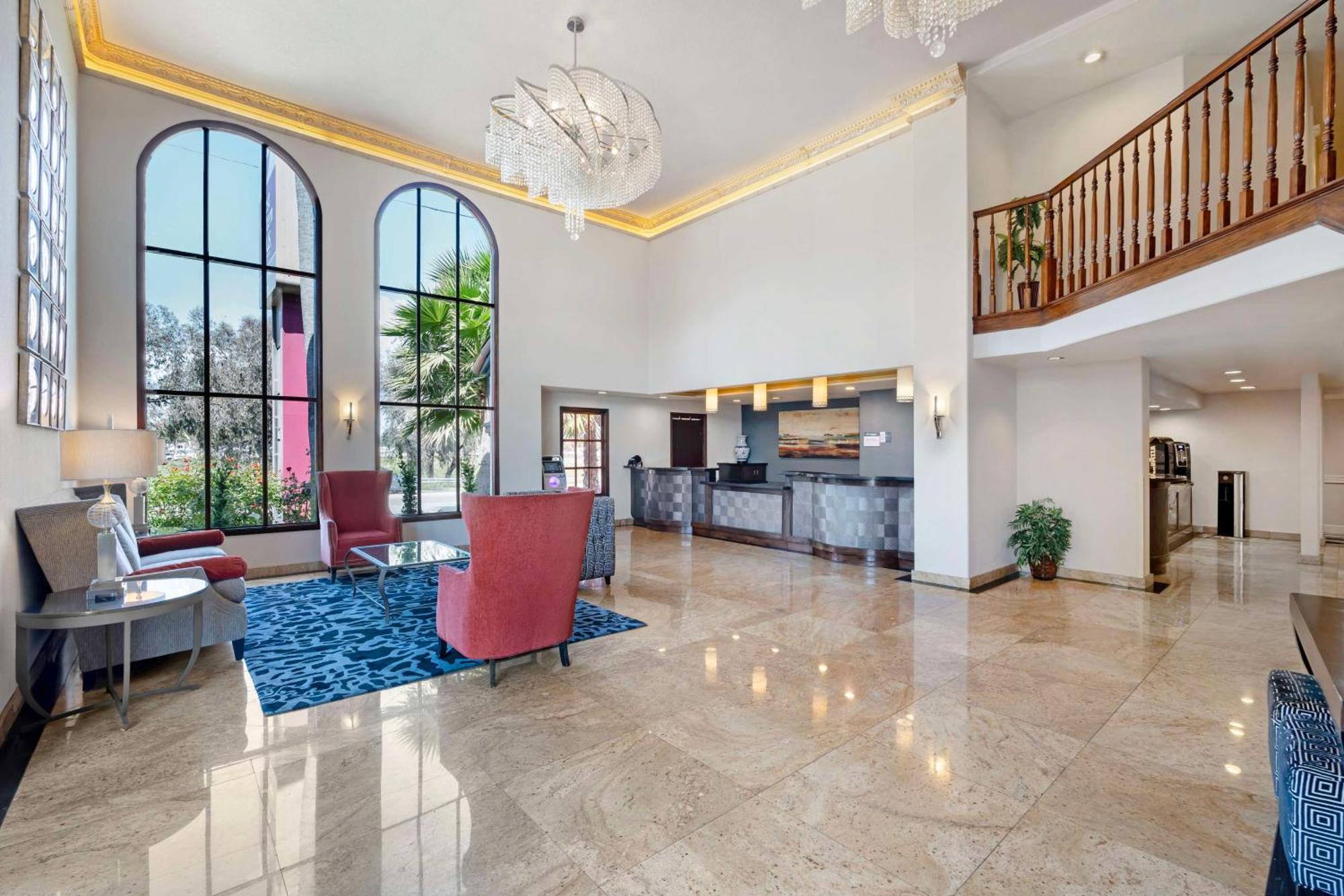 Best Western Plus Newport Mesa Inn Costa Mesa Ngoại thất bức ảnh
