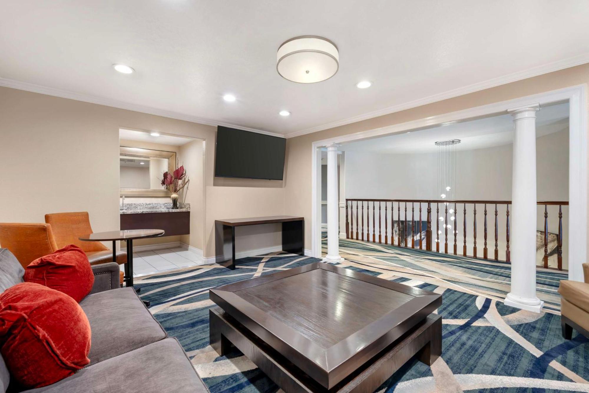 Best Western Plus Newport Mesa Inn Costa Mesa Ngoại thất bức ảnh
