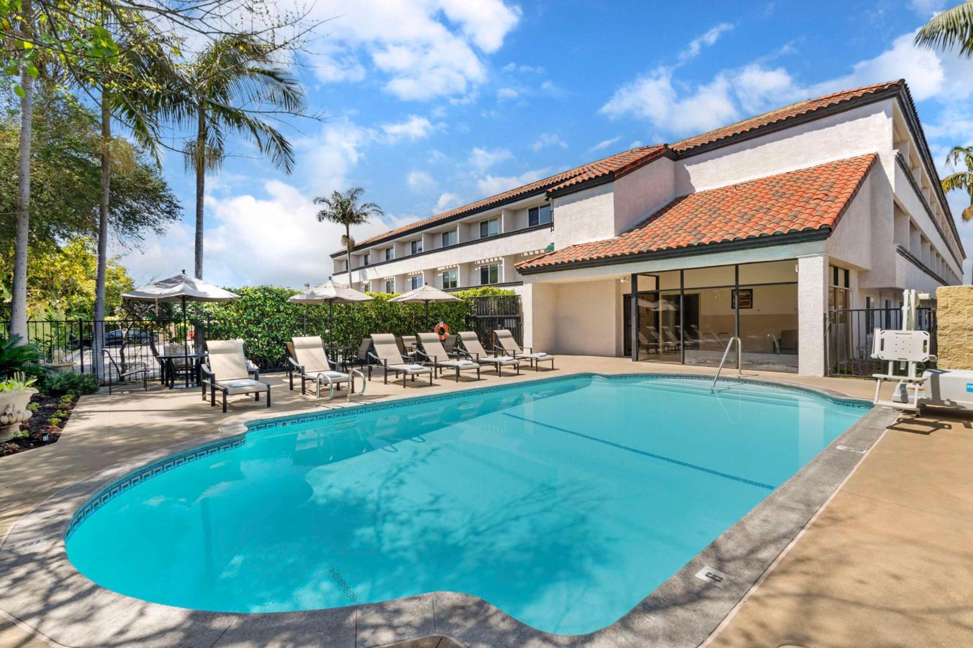 Best Western Plus Newport Mesa Inn Costa Mesa Ngoại thất bức ảnh