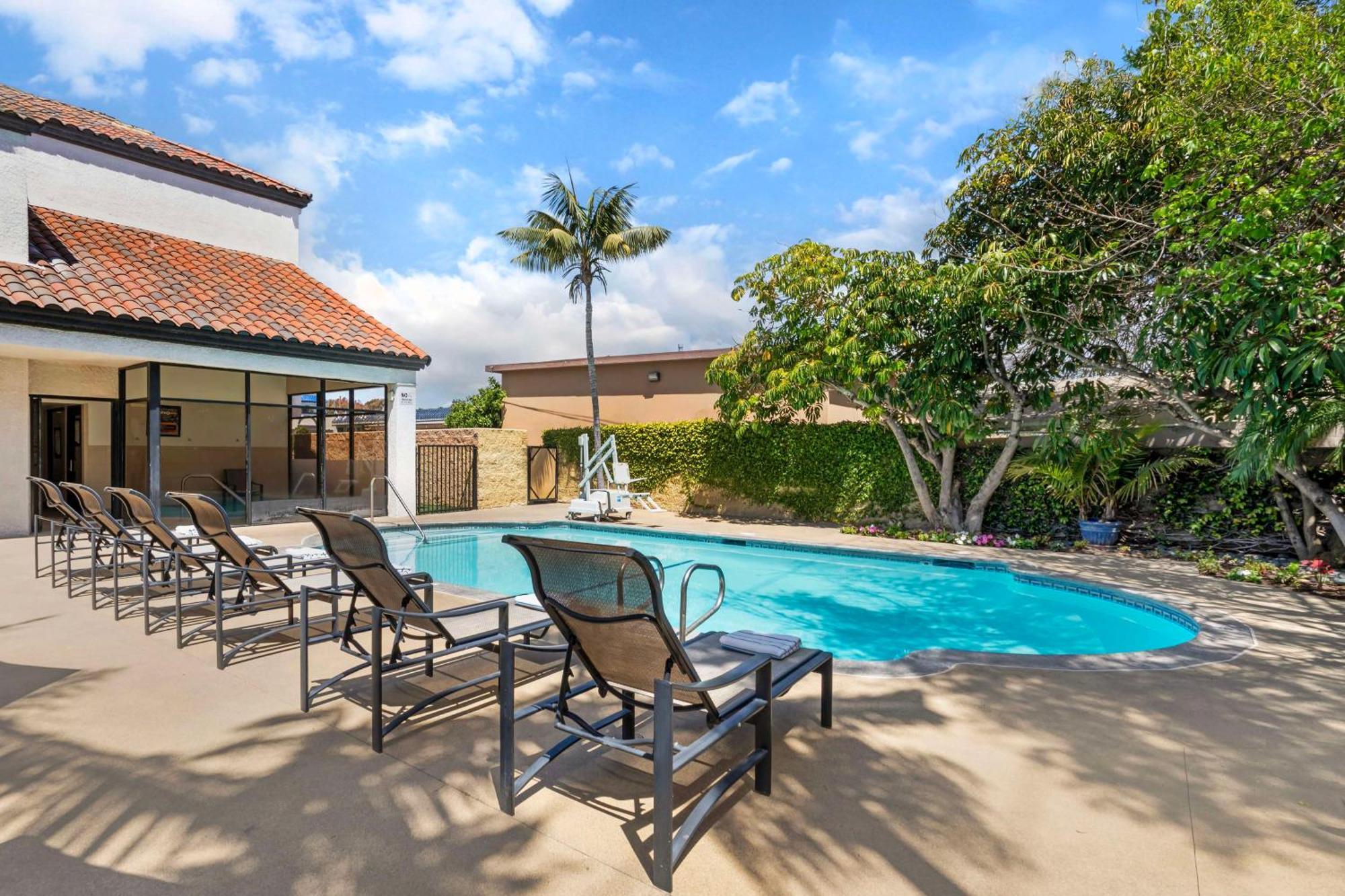 Best Western Plus Newport Mesa Inn Costa Mesa Ngoại thất bức ảnh